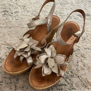 Born Champagne Floral Wedges